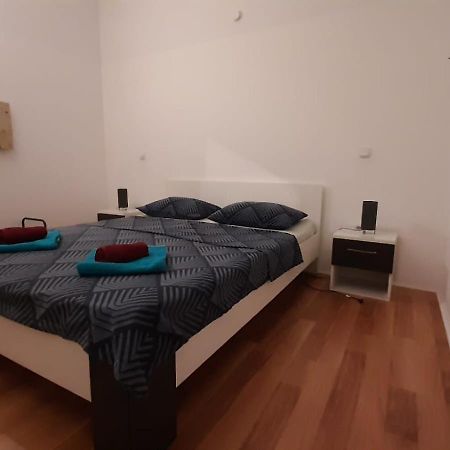 Apartment Shankini Pola Esterno foto