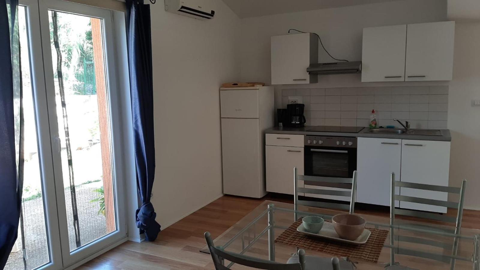 Apartment Shankini Pola Esterno foto