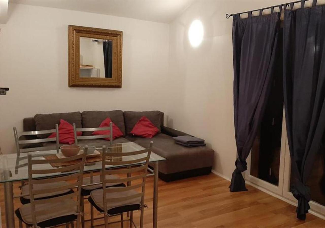 Apartment Shankini Pola Esterno foto